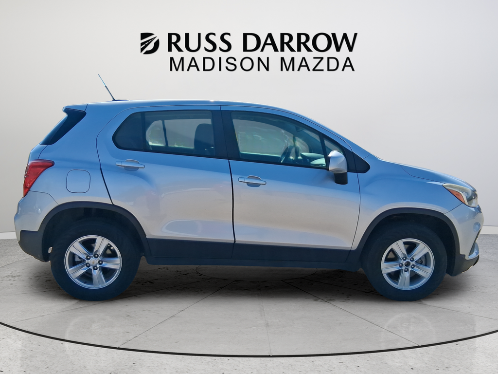 Used 2018 Silver Chevrolet LS image 6