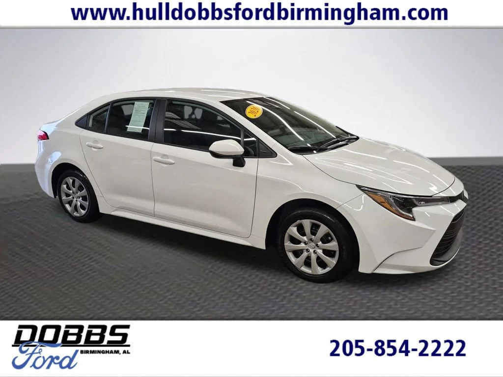 2026 Toyota Corolla LE CVT's photo