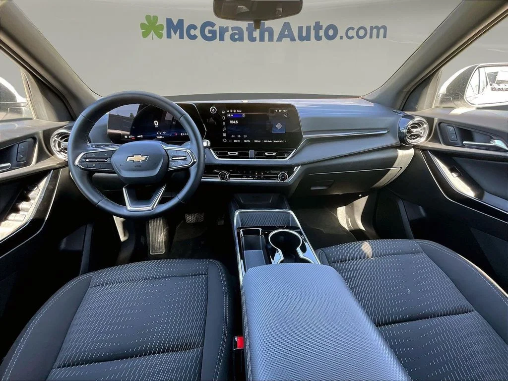 2025 Chevrolet Equinox LT - Photo 10