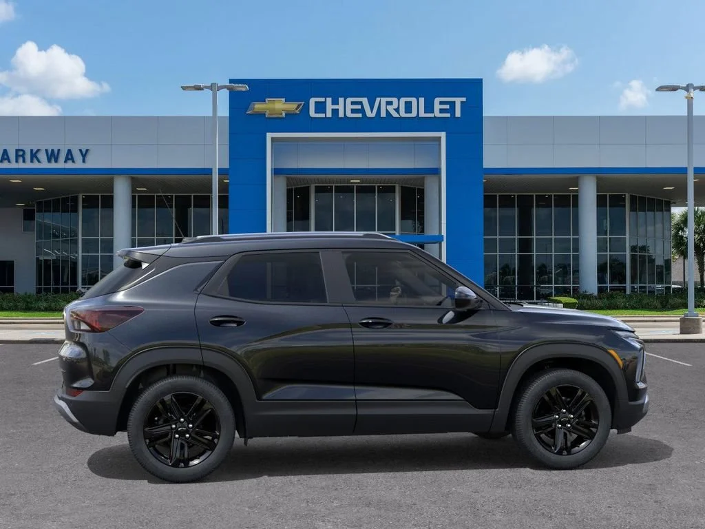 New 2026 Mosaic Black Metallic Chevrolet LT image 5