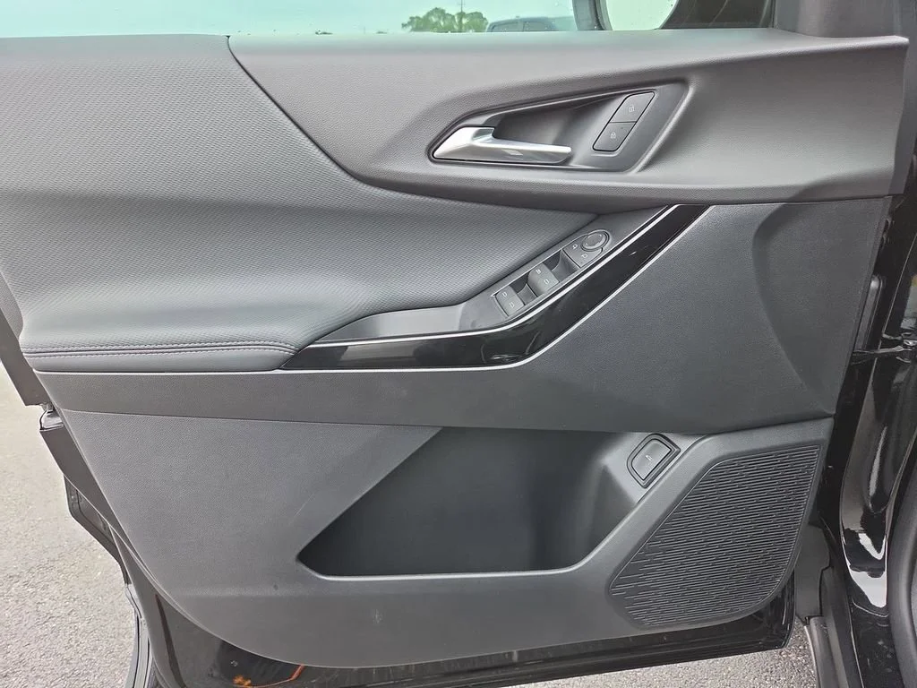 New 2026 Mosaic Black Metallic Chevrolet LT image 14