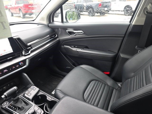 Used 2023 Glacial White Pearl Kia SX-Prestige image 29
