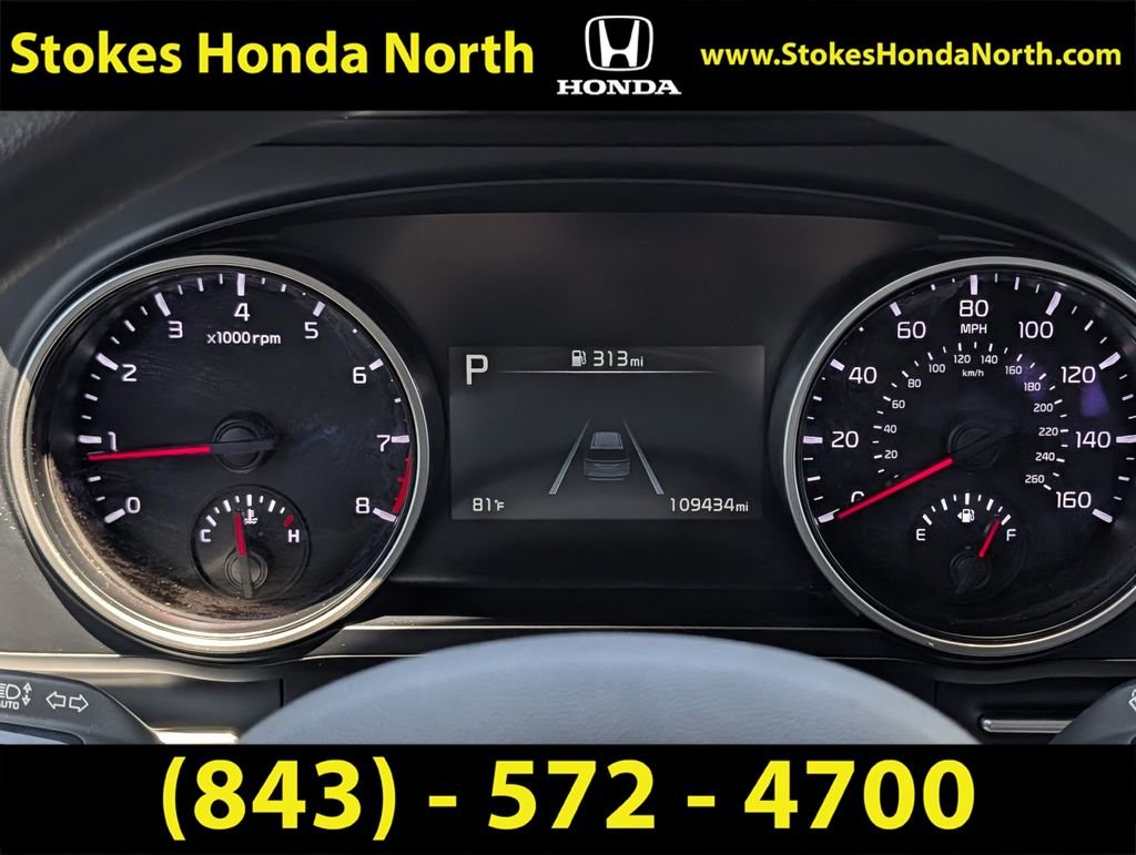 Used 2023 Gray Kia LX image 7