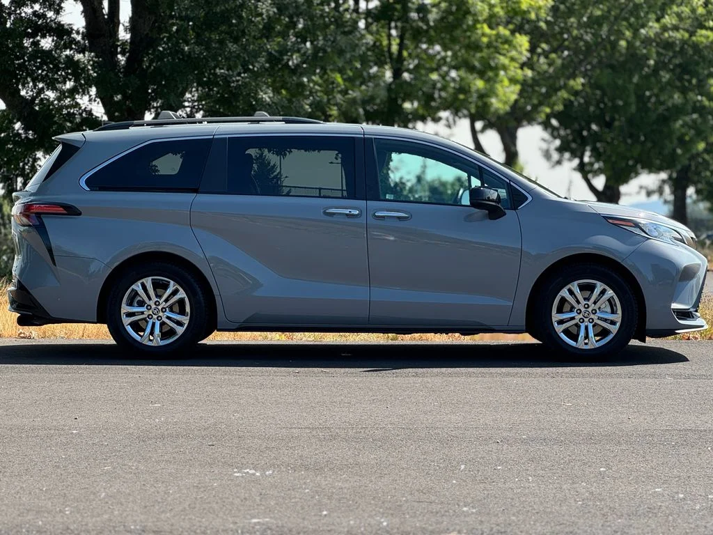 Used 2023 Cement Toyota XSE image 8