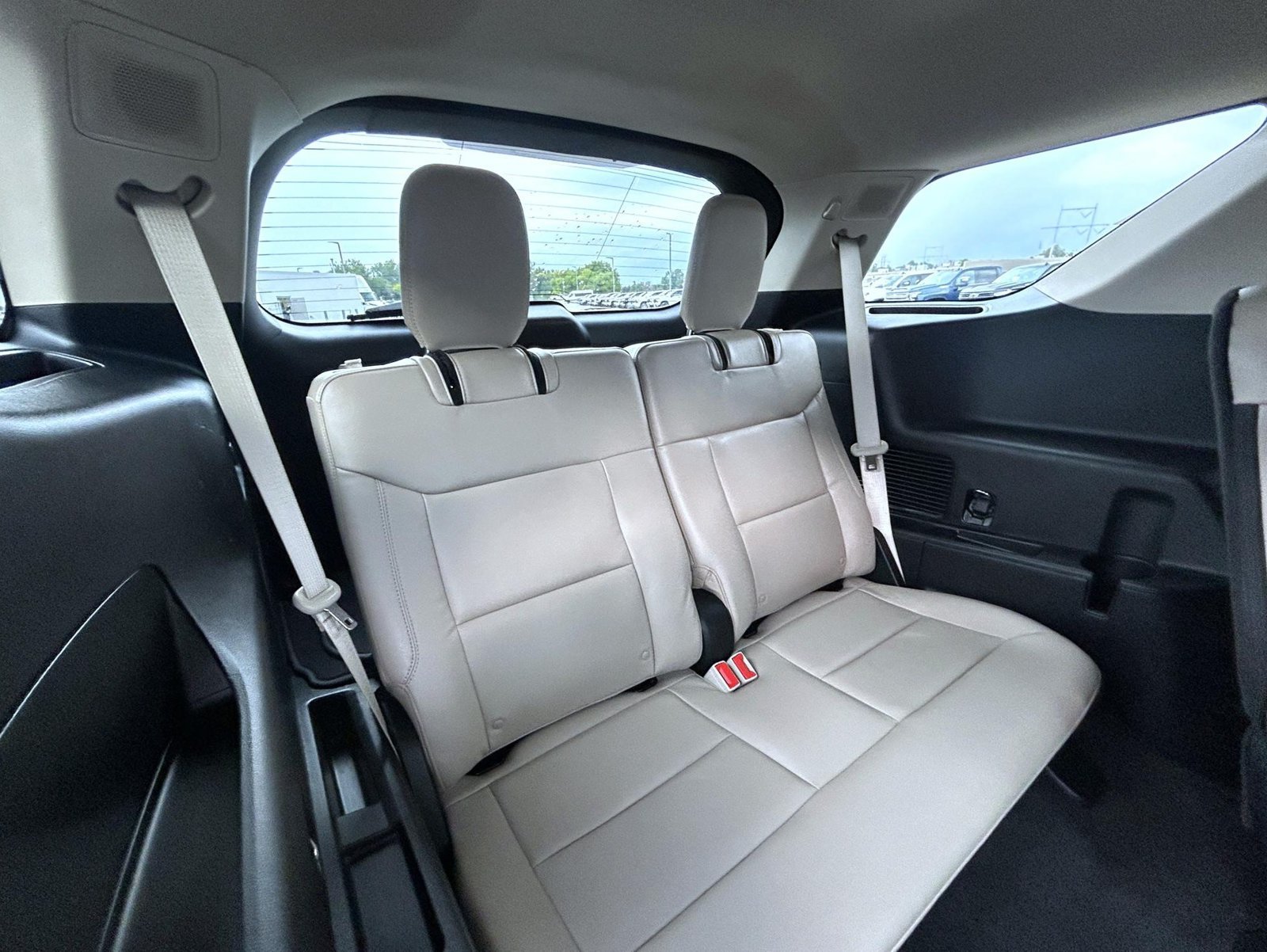 Used 2022 Black Ford Limited image 21