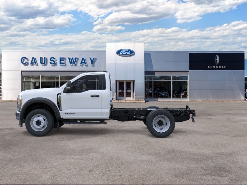 New 2026 Oxford White Ford F-550® XL image 28