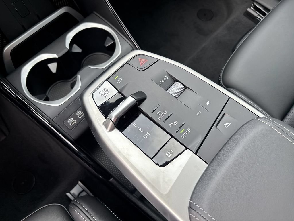 New 2027 Black Sapphire Metallic BMW xDrive28i image 18