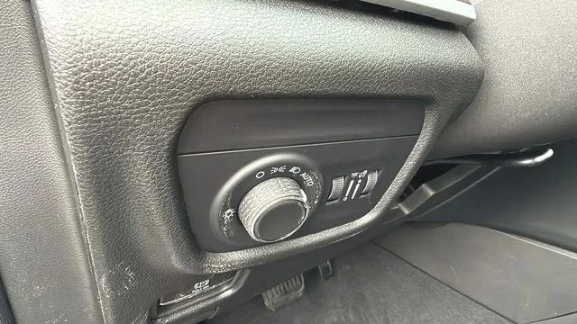 2026 Jeep Grand Cherokee Laredo - Photo 15