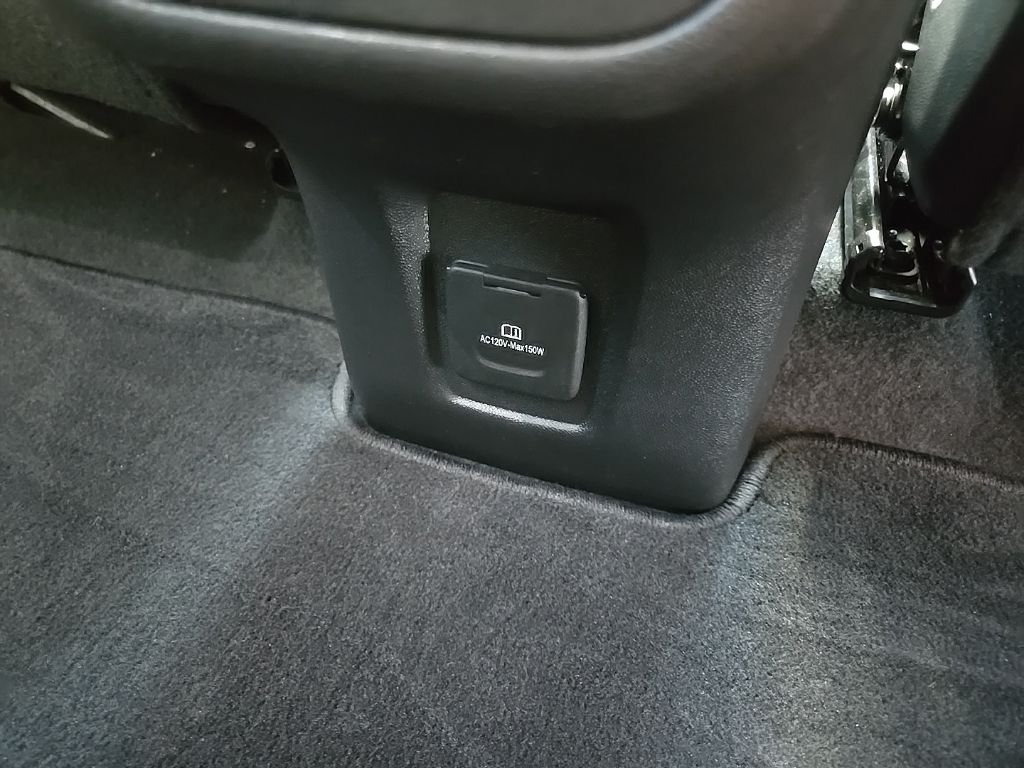 Used 2023 White Chevrolet Premier image 83