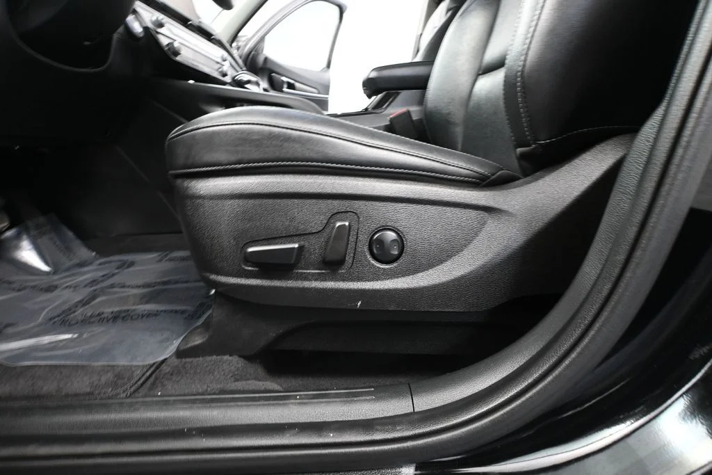 Used 2023 Black Kia EX X-Line image 19