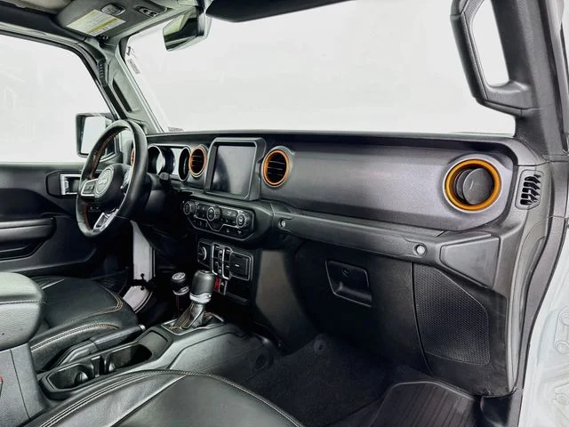 Used 2021 White Jeep Mojave image 29