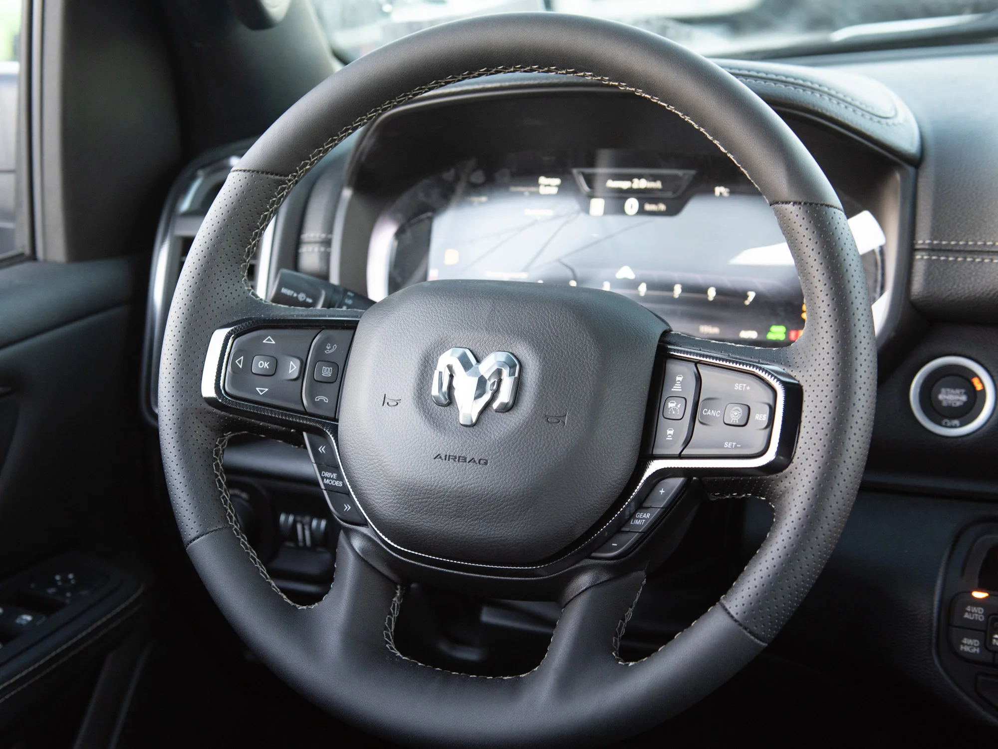 Used 2026 White RAM Sport* Crew Cab 4x4, Twin-Turbo, Heated Seats, 12 Inch Screen, Nav image 11