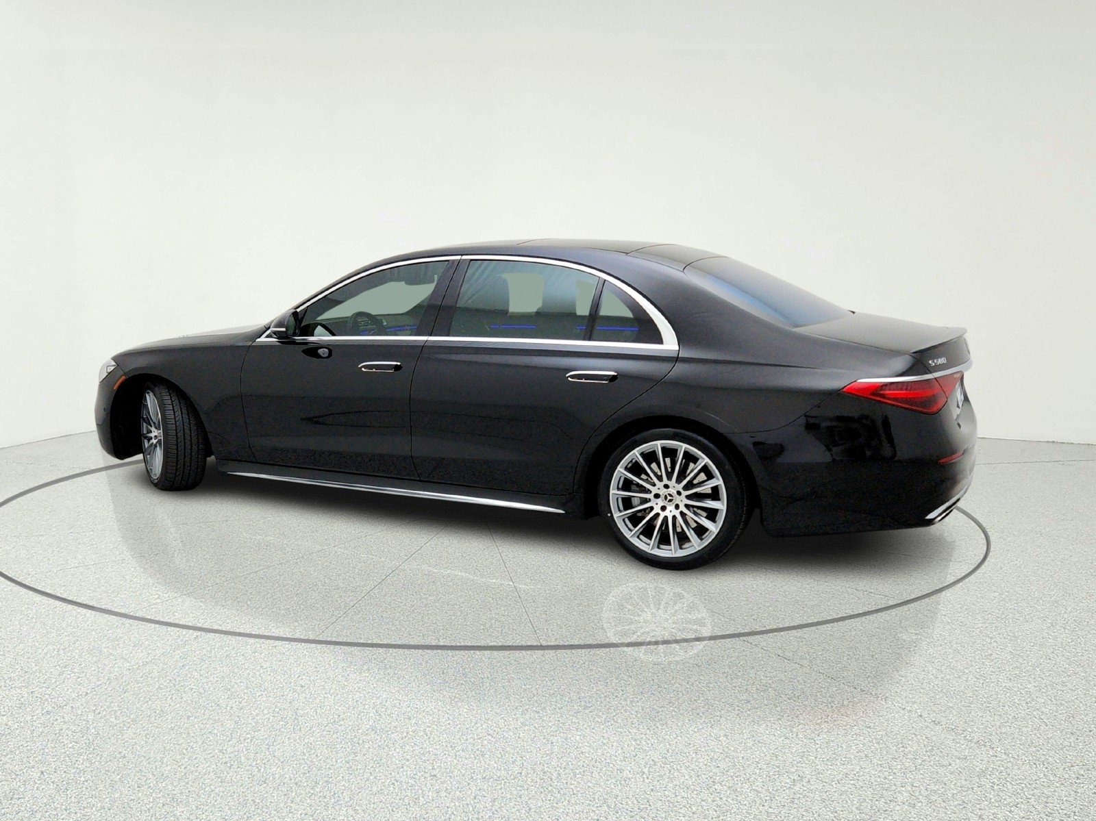 Certified Used 2023 Obsidian Black Mercedes-Benz S 580 image 13