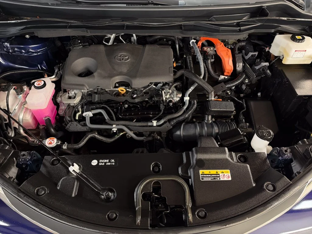Certified Used 2022  Toyota XLE image 9