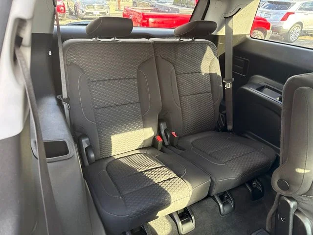 Used 2017 Red GMC SLE-2 image 19