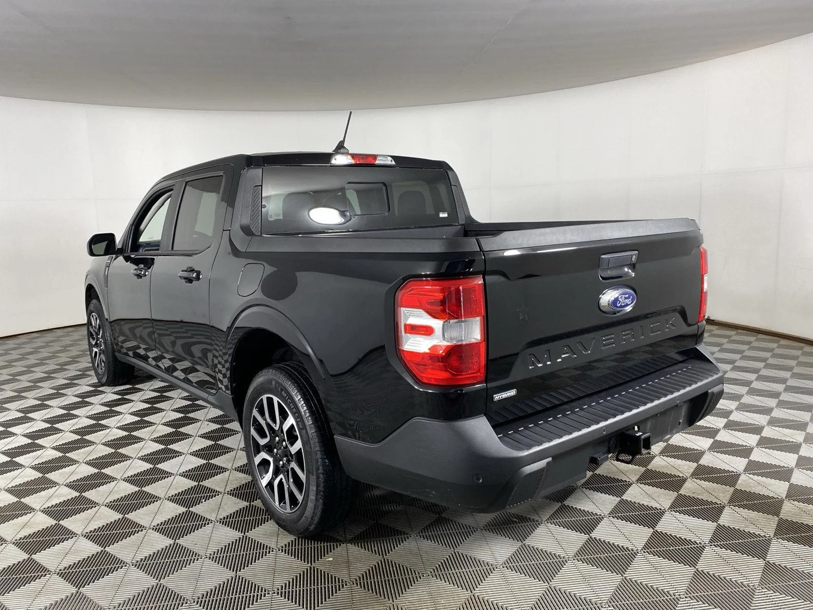 Used 2024 Shadow Black Ford LARIAT image 6