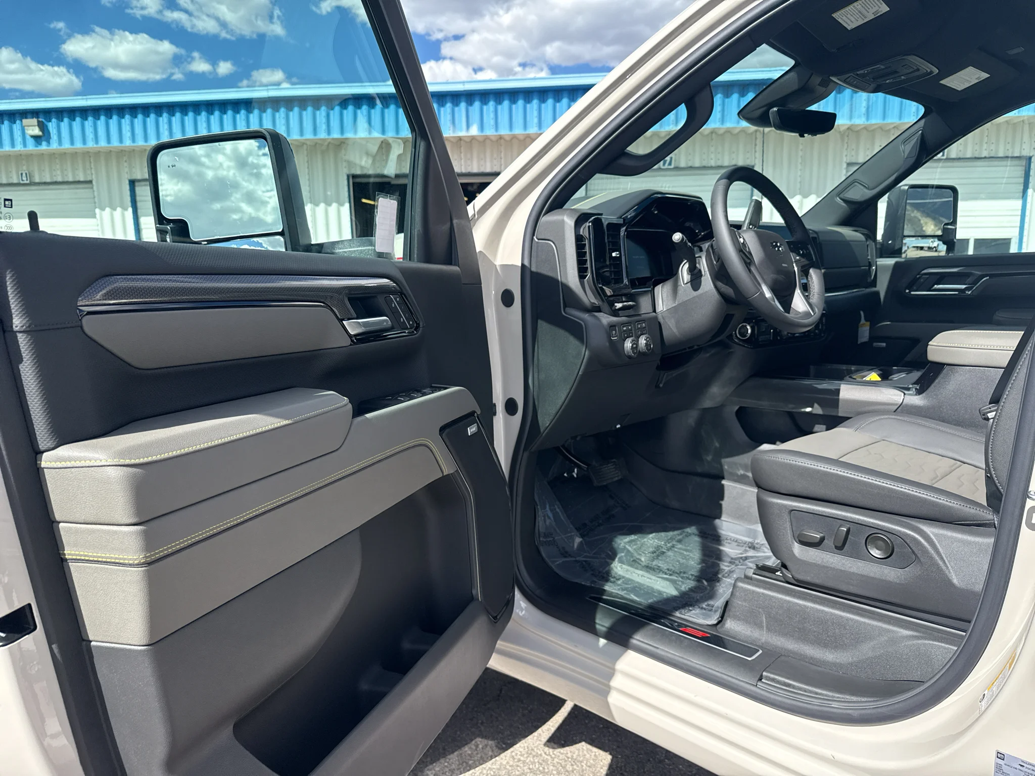 New 2026 White Sands Chevrolet ZR2 image 10