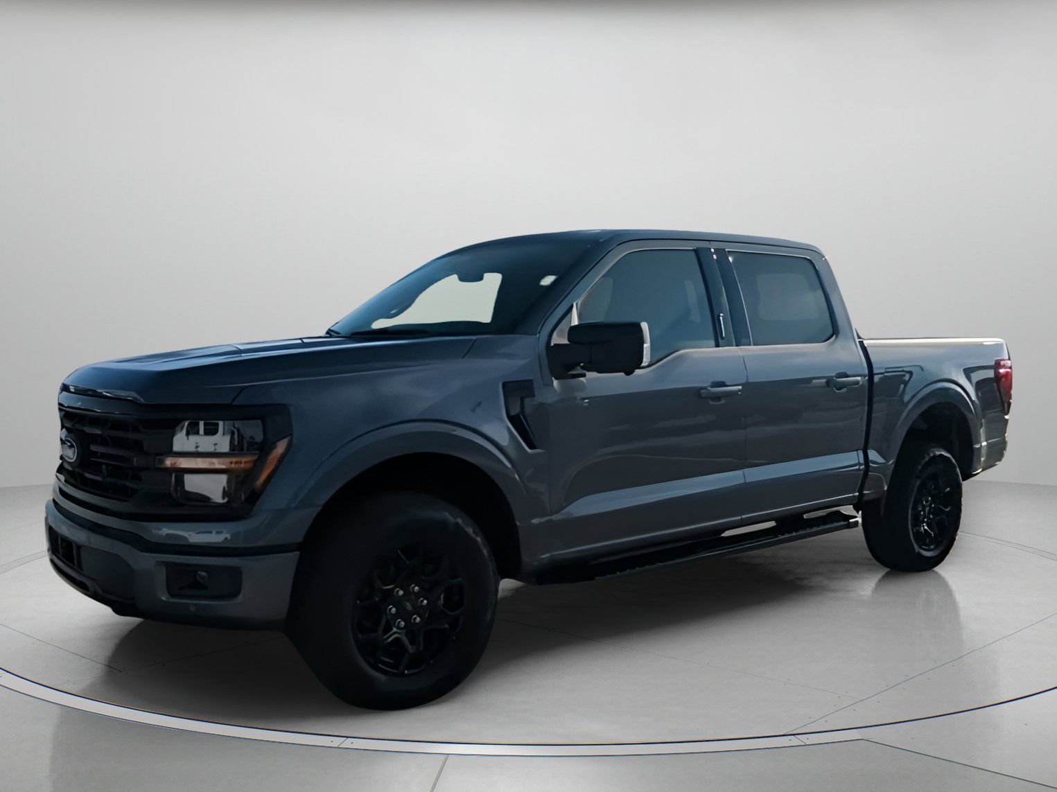 New 2026 Carbonized Gray Metallic Ford XLT image 10