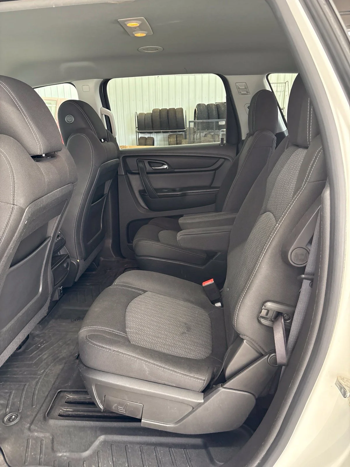 Used 2014 White Chevrolet 2LT image 14