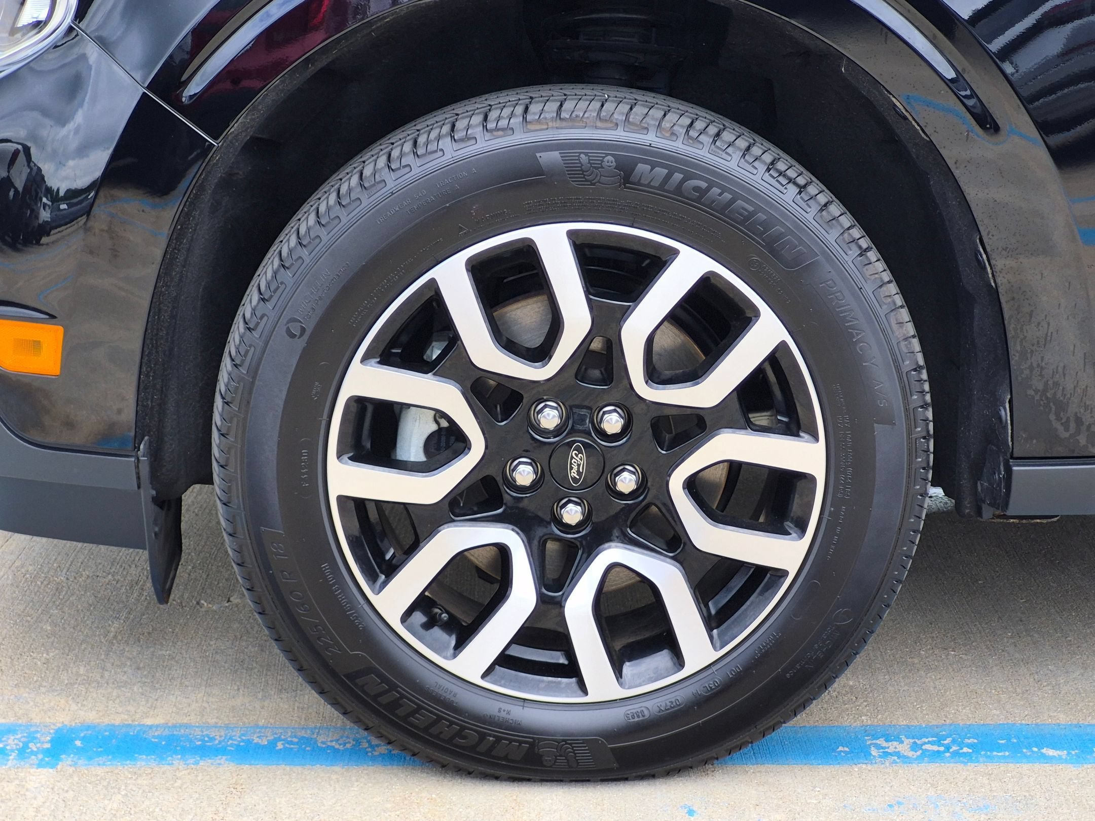 Used 2023 Shadow Black Ford LARIAT image 31