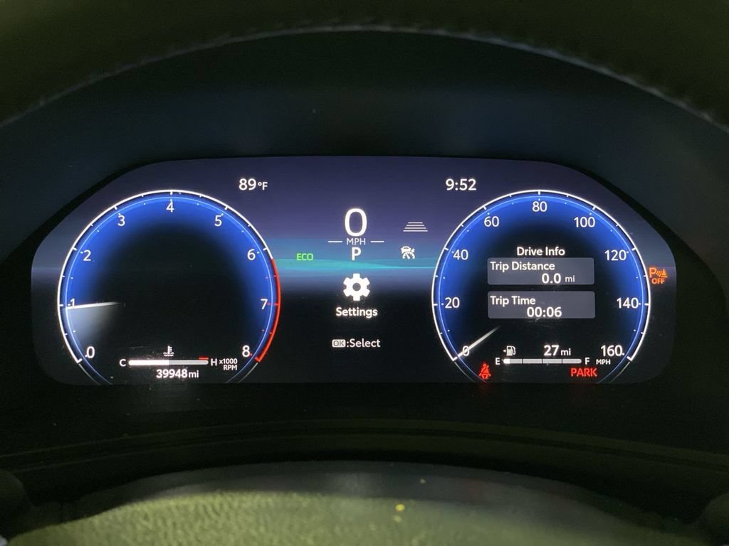 Used 2024 Off-white Toyota Limited image 11