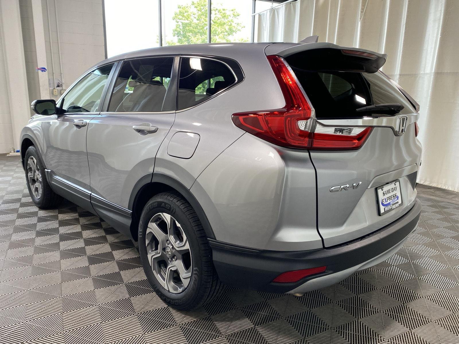 Used 2019 Lunar Silver Metallic Honda EX-L image 5