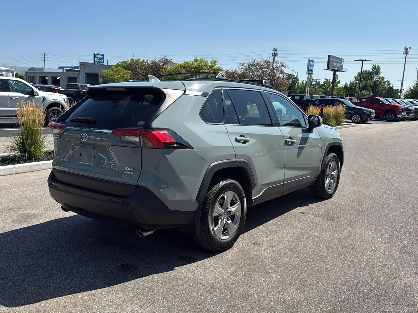 Used 2022 Lunar Rock Toyota XLE image 3