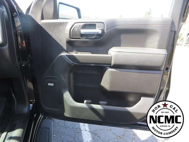 Used 2021 Black GMC AT4 image 54