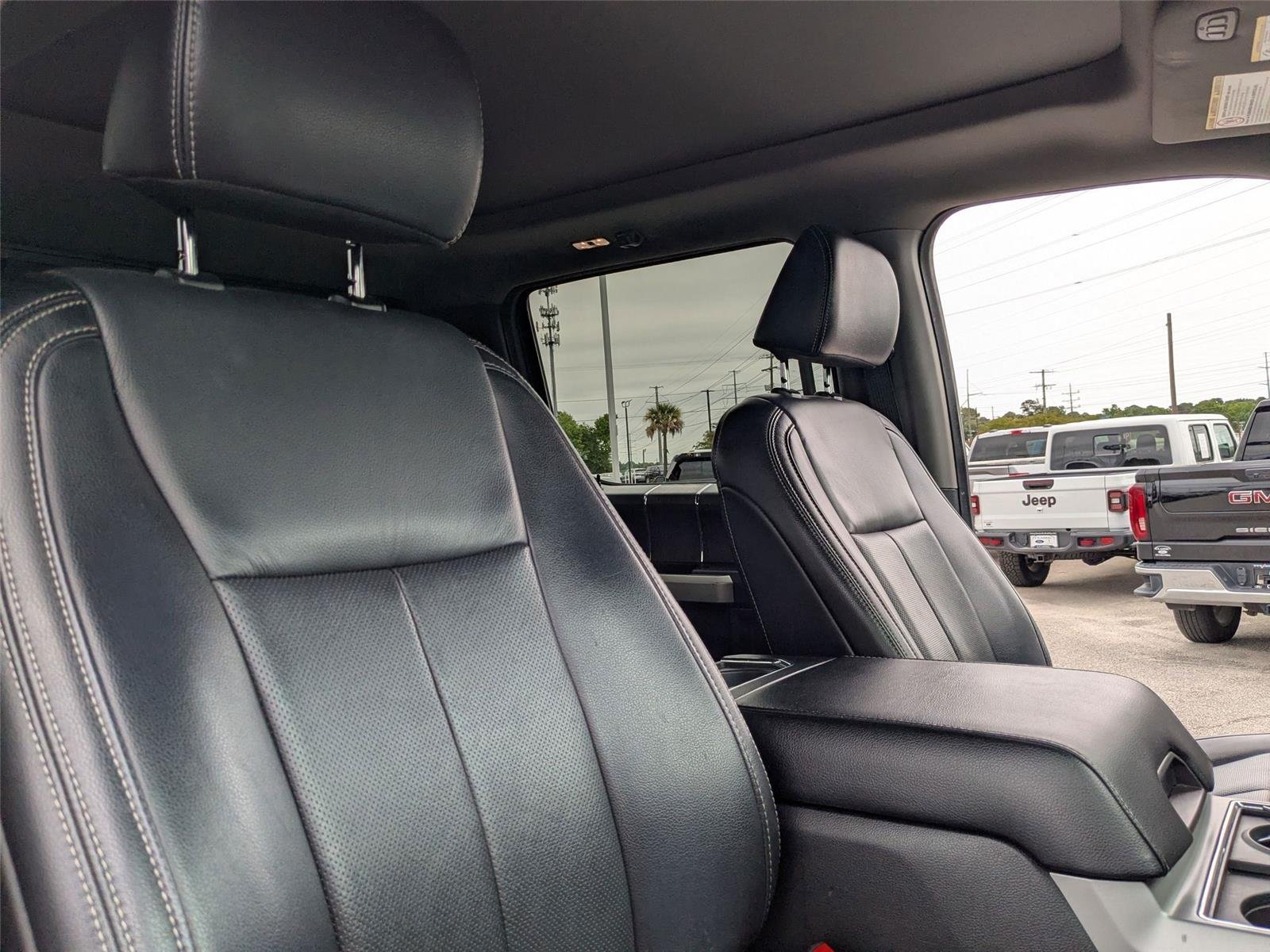 Used 2021 Carbonized Gray Metallic Ford LARIAT image 32