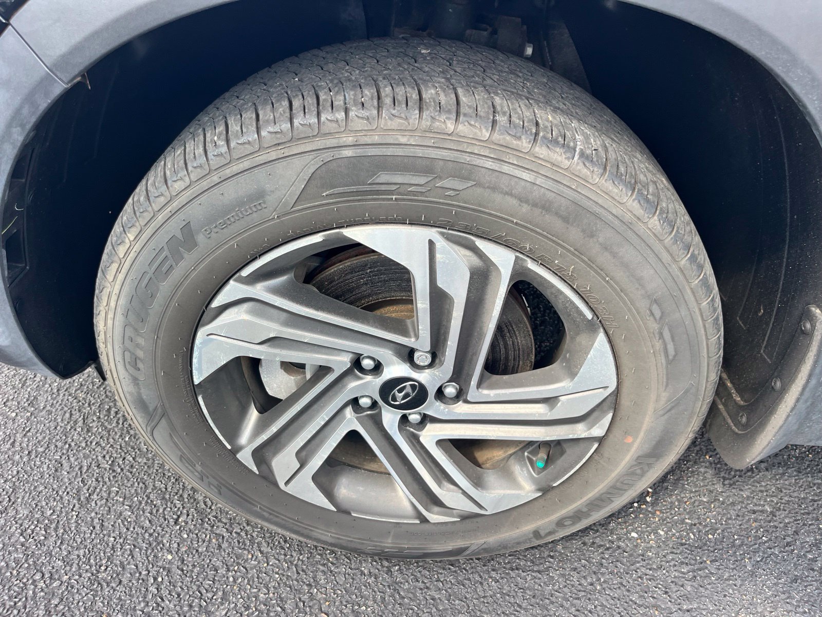 Certified Used 2023 Black Hyundai SEL image 33