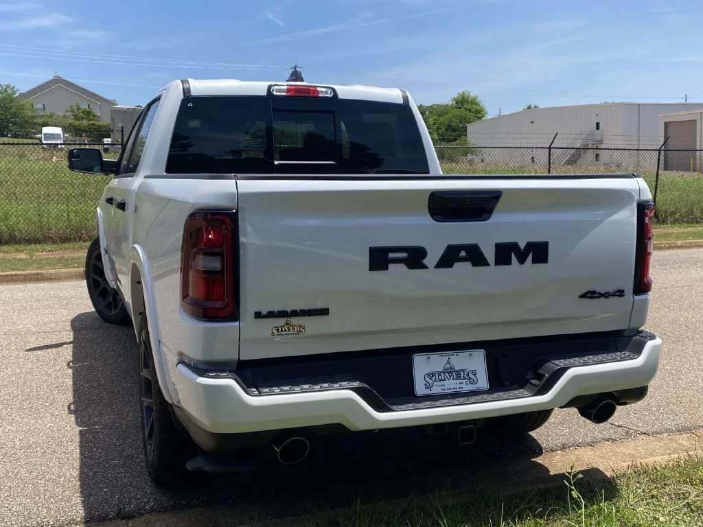 2026 RAM 1500 Laramie - Photo 33