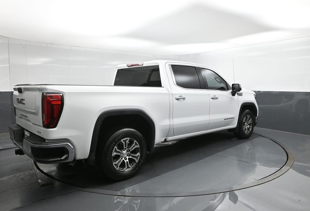 Used 2025 White GMC SLT image 8