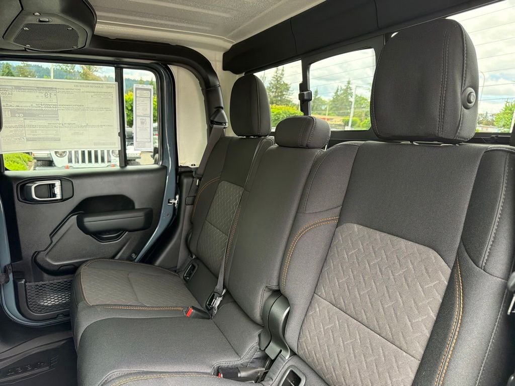 New 2026 Anvil Clear-Coat Exterior Paint Jeep Mojave image 30