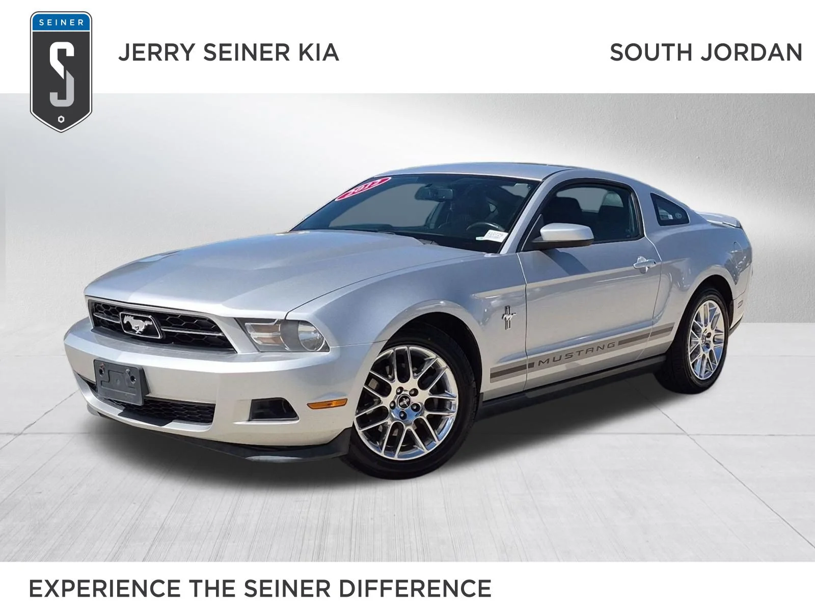 Used 2012 Ingot Silver Ford V6 Premium image 1