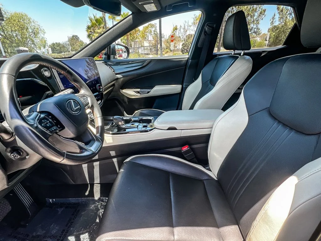 Used 2023 Black Lexus 350 Premium image 16