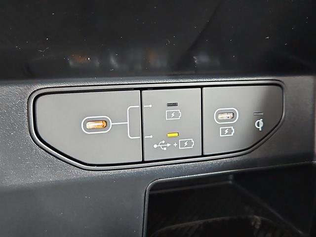 2025 Kia Sorento S - Photo 52