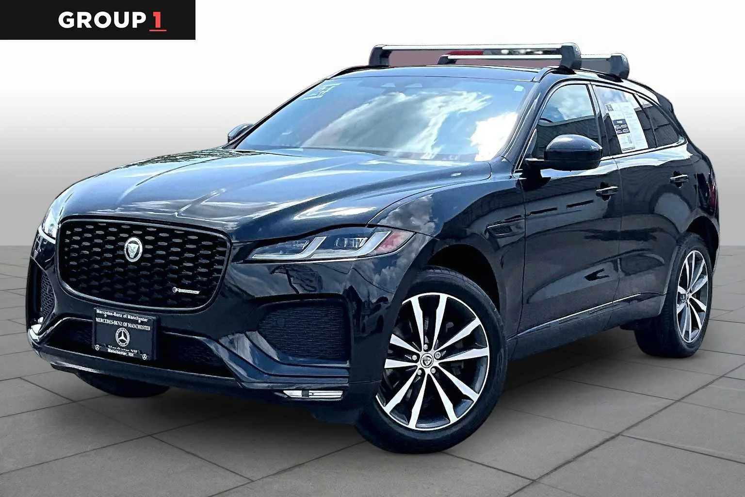 2024 Jaguar F-PACE P250 R-Dynamic S's photo