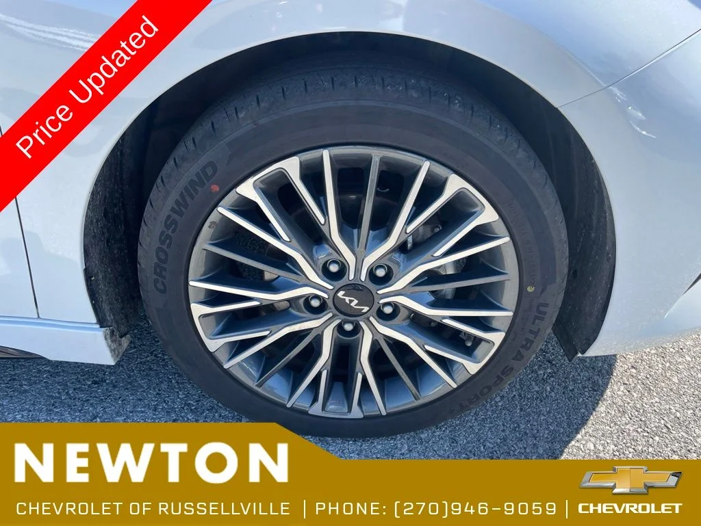 Used 2023 White Kia GT-Line image 43