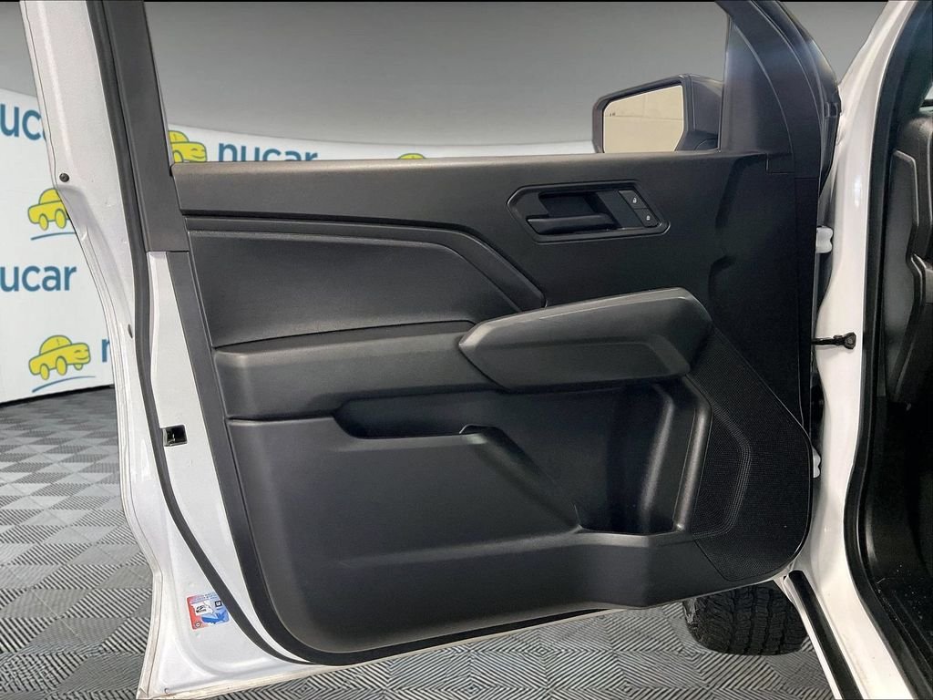 Used 2025 White Chevrolet Trail Boss image 9