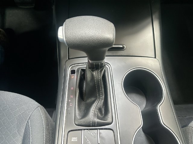 Used 2020 Silver Kia LX image 21