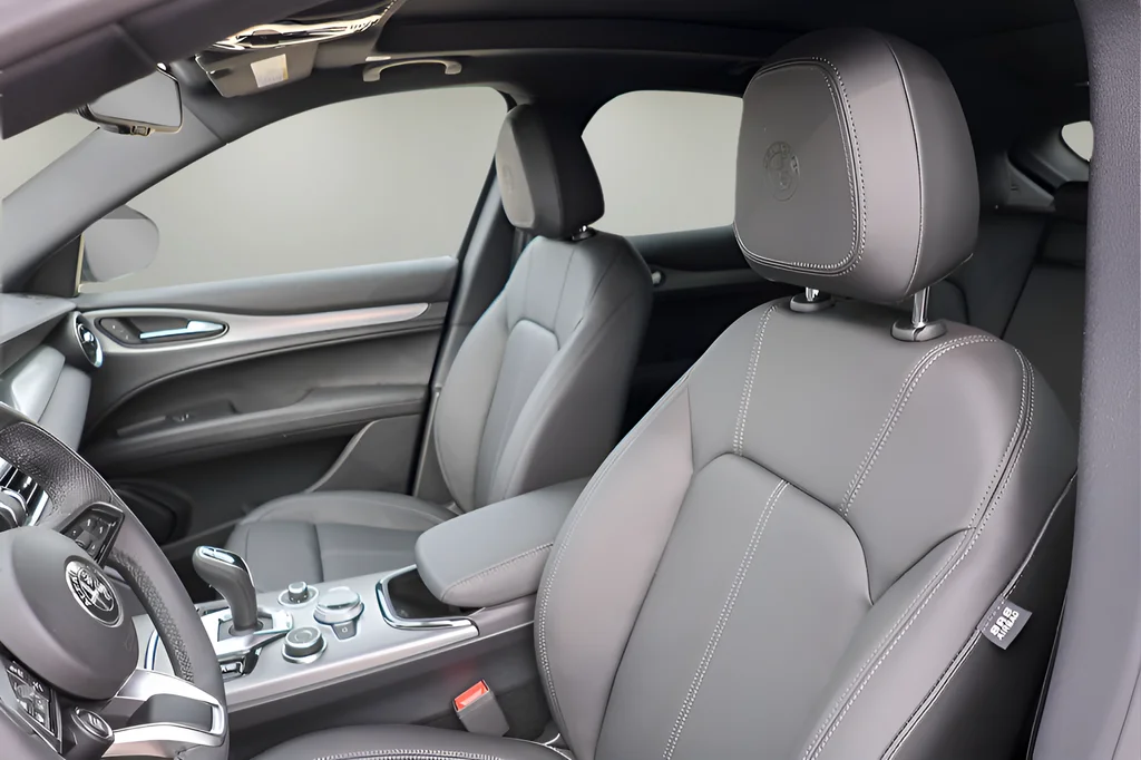 2026 Alfa Romeo Stelvio Base - Photo 32