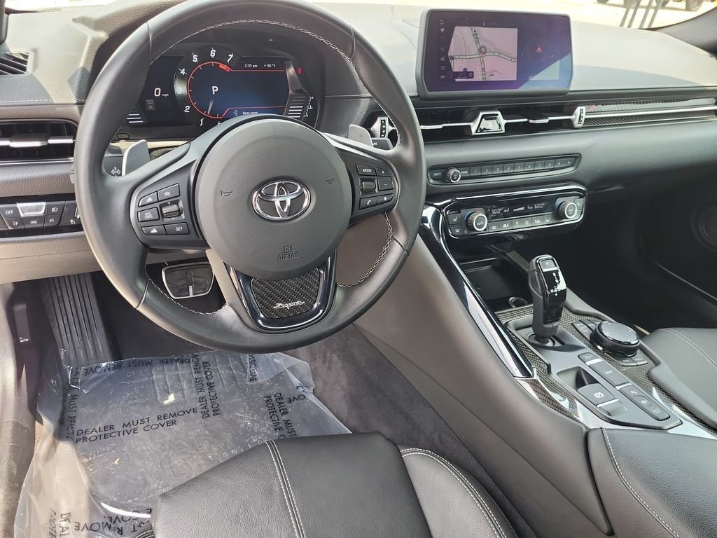 Used 2021 White Toyota 3.0 image 16