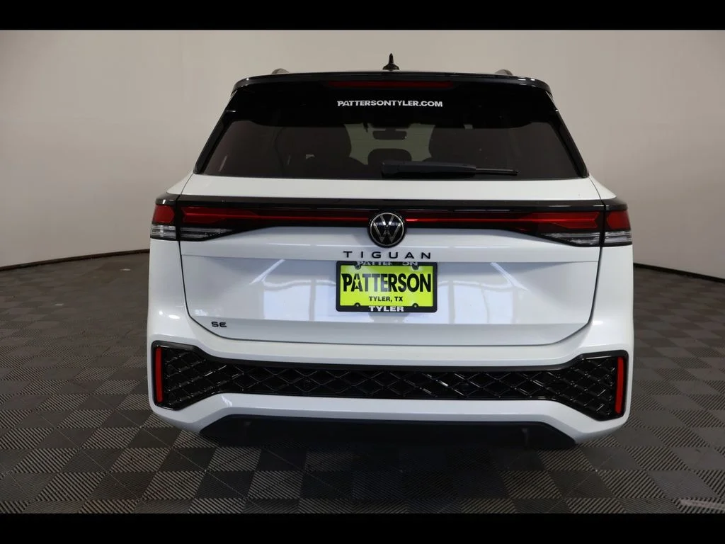 New 2026 White/off-white Volkswagen 2.0T SE R-Line Black image 5