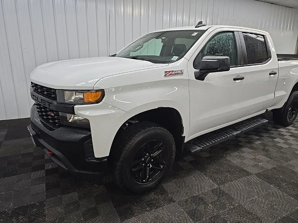 Used 2022 White Chevrolet Custom Trail Boss image 8
