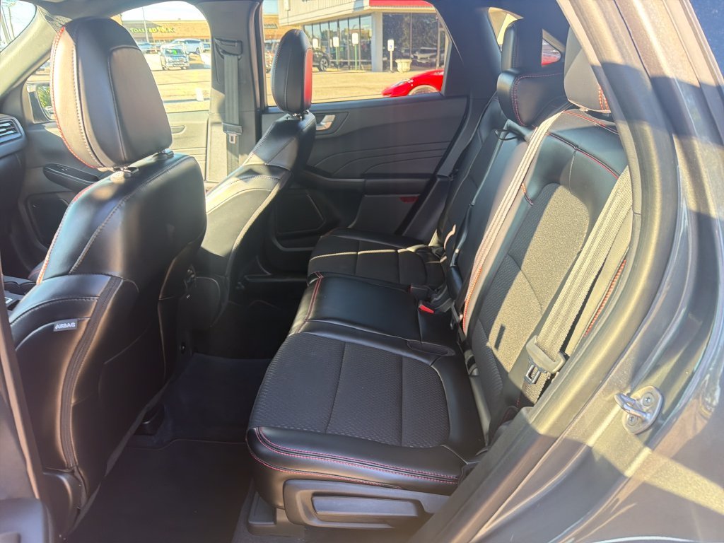 Used 2023 Gray Ford ST-Line image 15