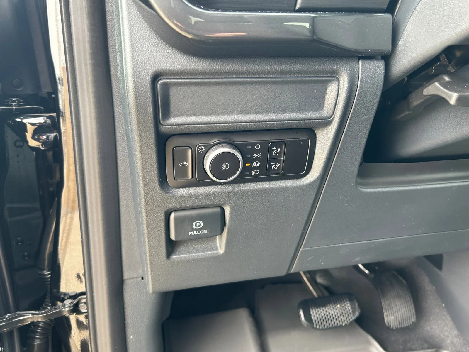 New 2026 Agate Black Metallic Ford STX image 15