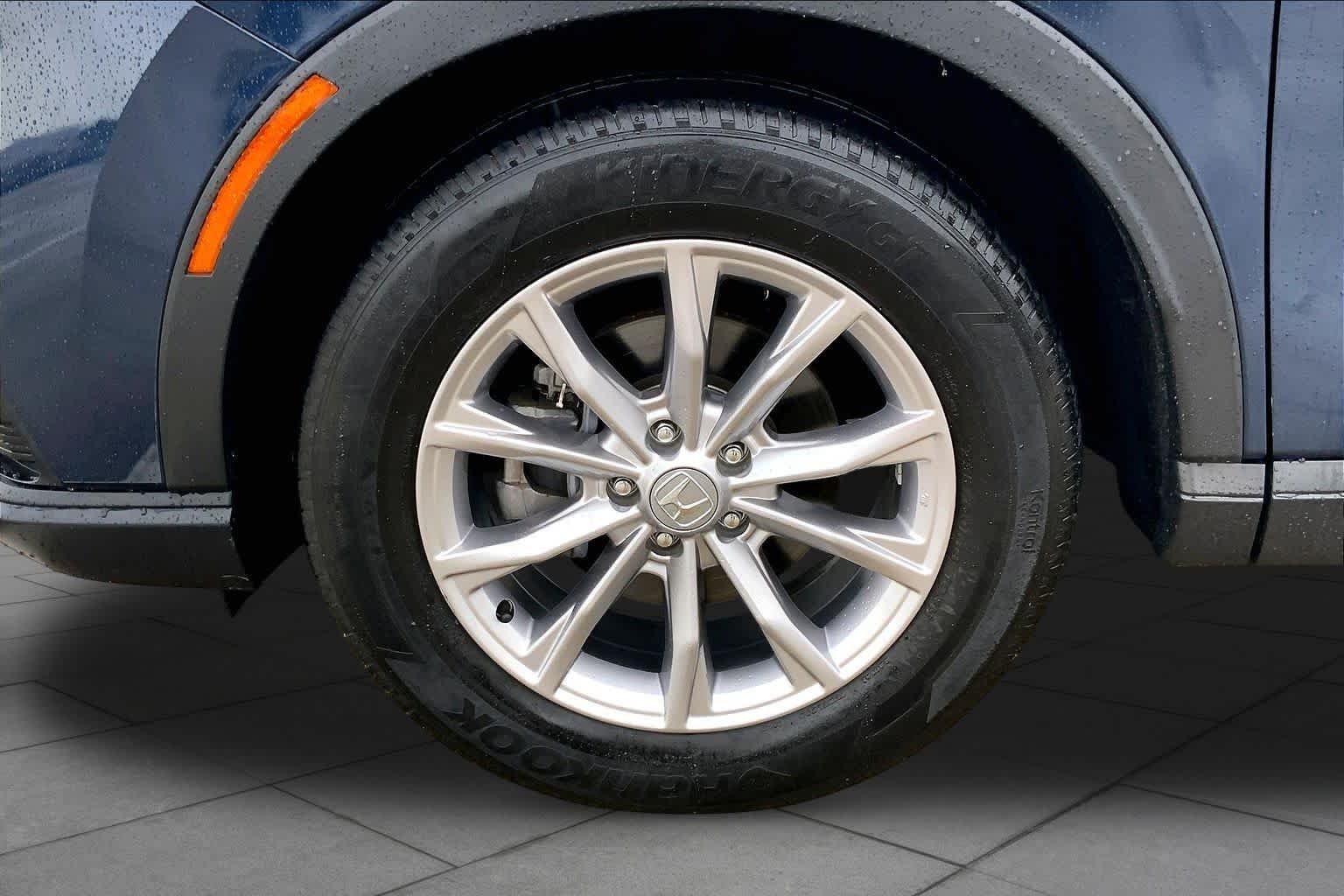 Used 2024 Canyon River Blue Metallic Honda EX image 11