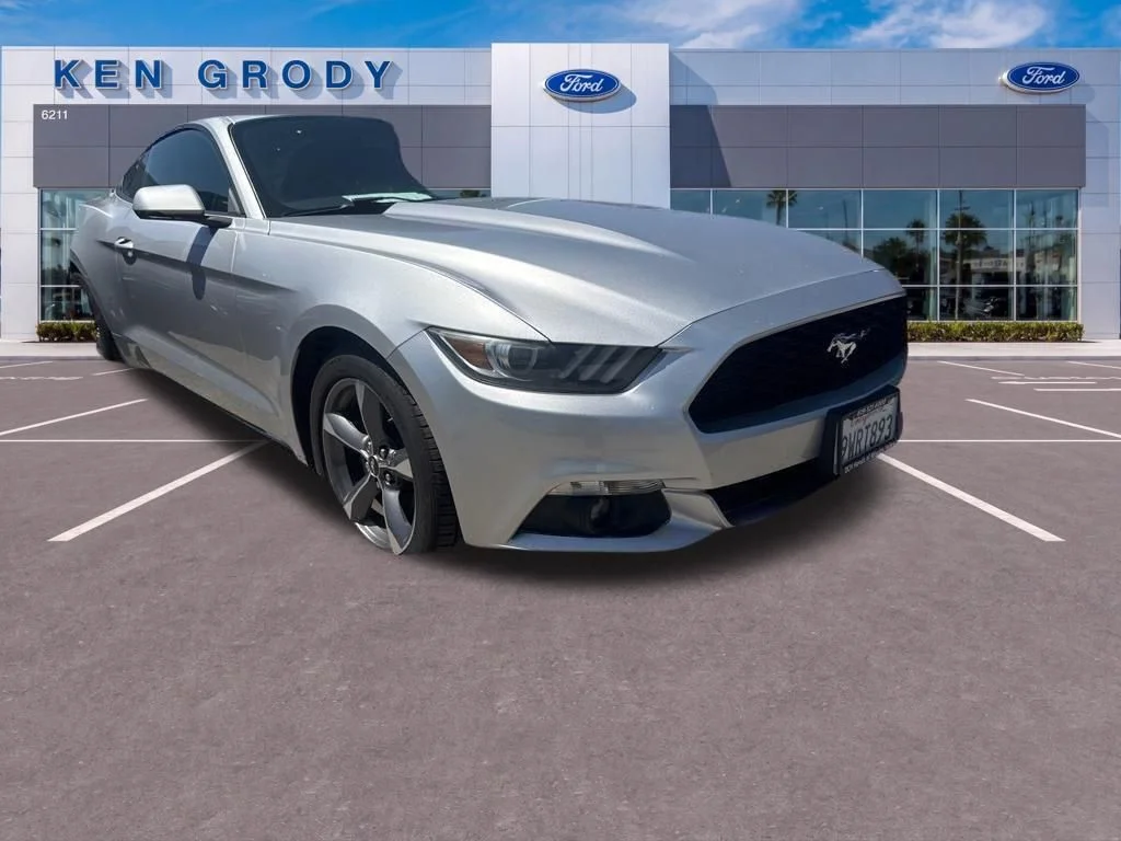2016 Ford Mustang EcoBoost Coupe Premium's photo
