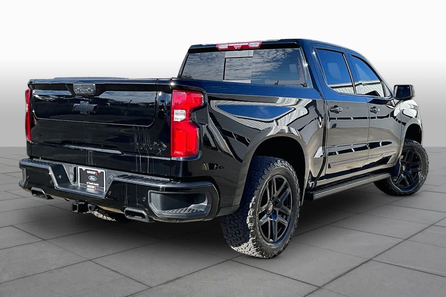 Used 2024 Black Chevrolet High Country image 15