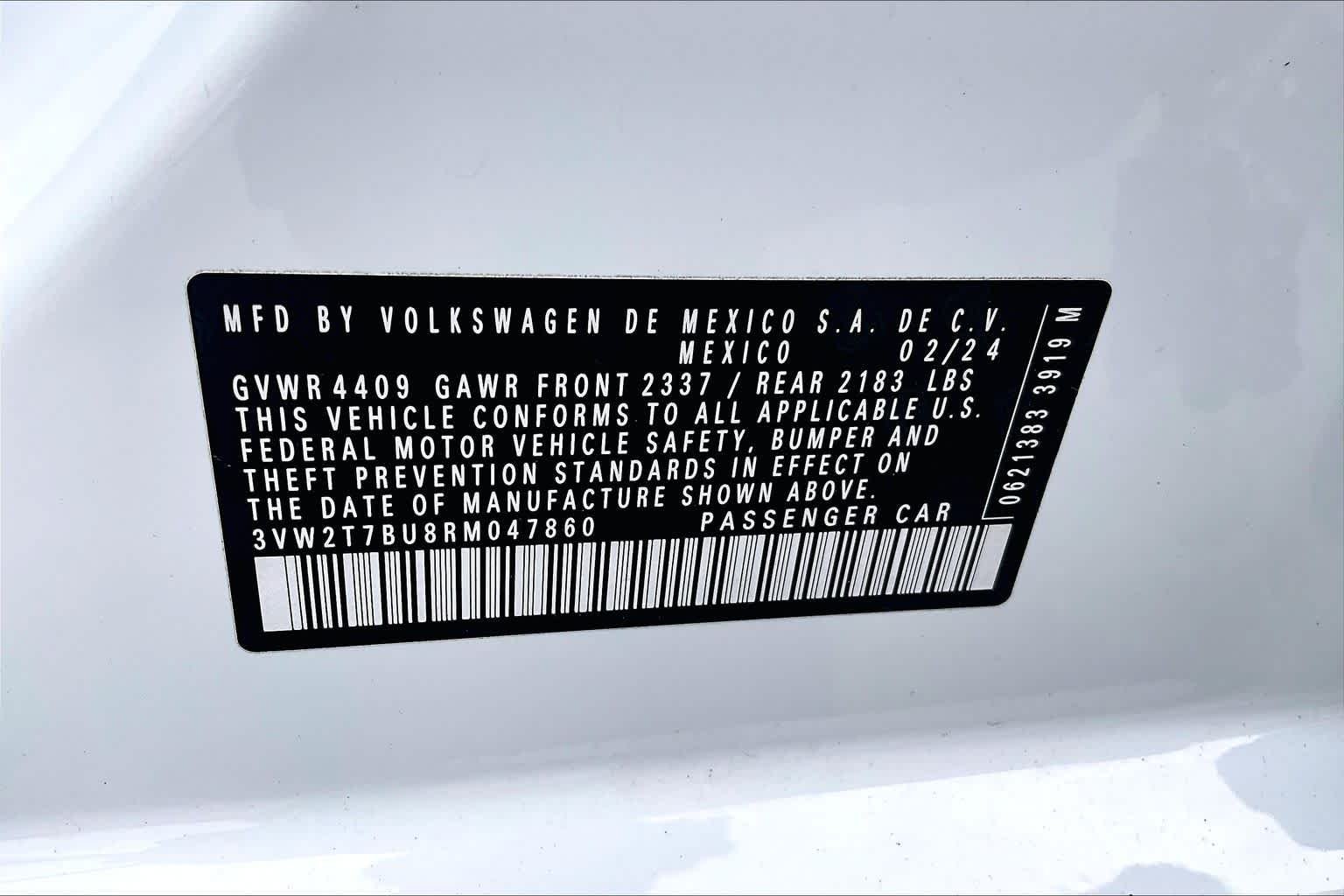 Used 2024 Pure White Volkswagen Autobahn image 34
